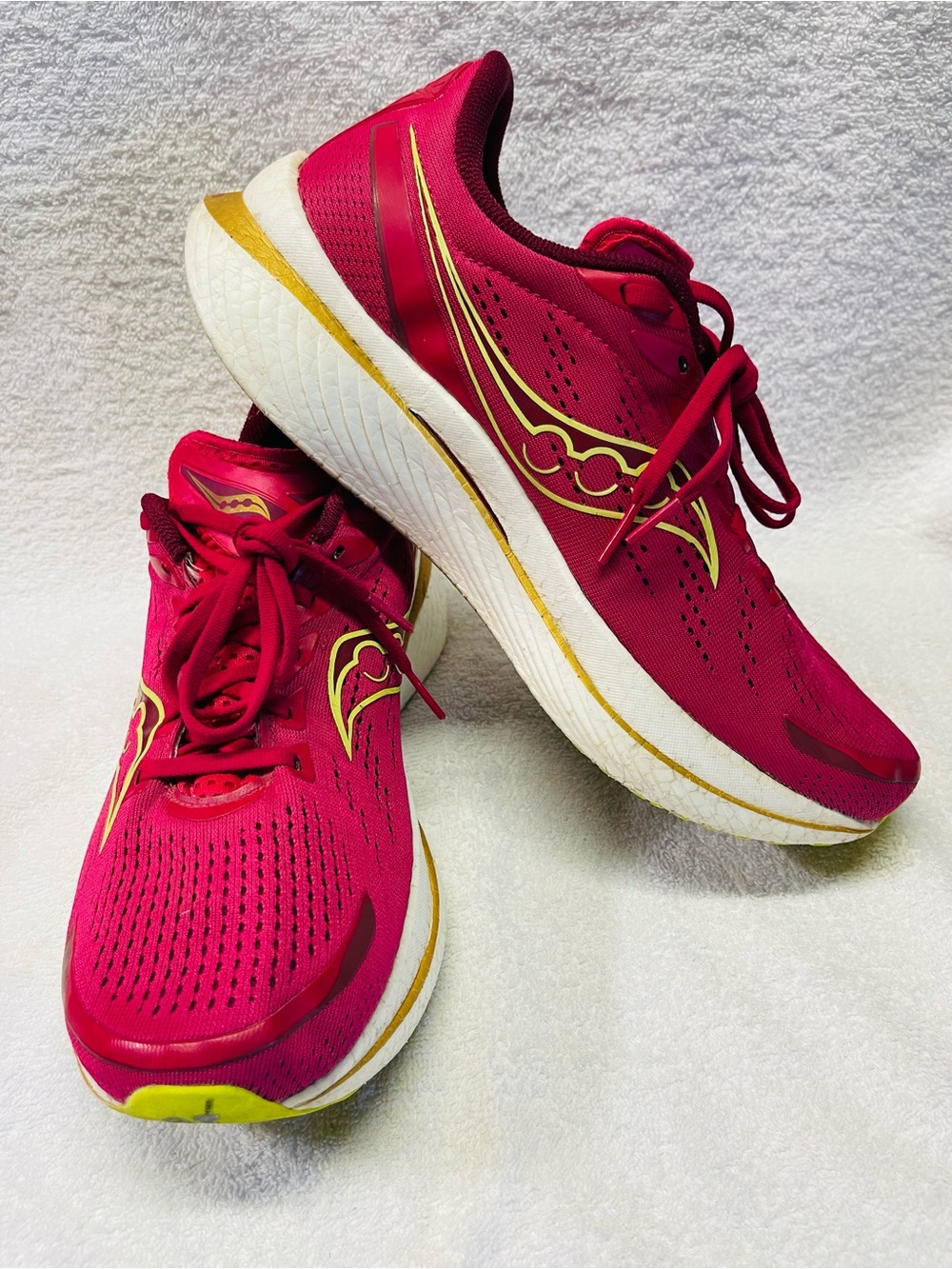 Saucony Endorphin Speed 3  Bright Pink/Yellow Women’s 12 US, Men’s 11 US